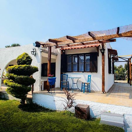 Villa Achilleas Nea Kallikrateia Екстериор снимка